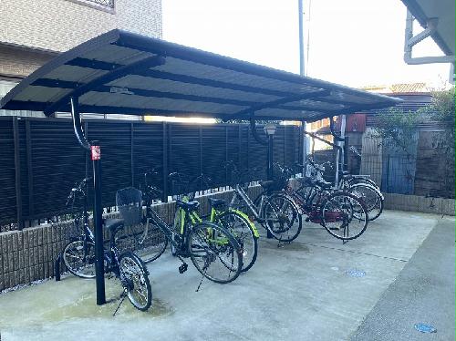 その他共有部分　屋根付き駐輪場