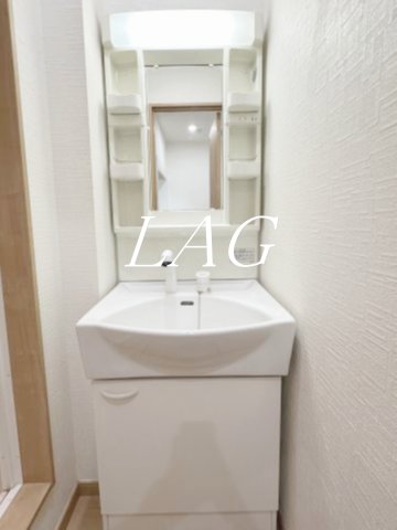 洗面設備　独立洗面台です。