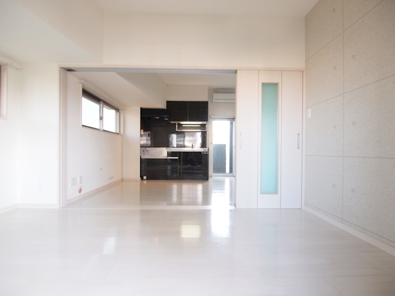 その他　角部屋で開放感があります。