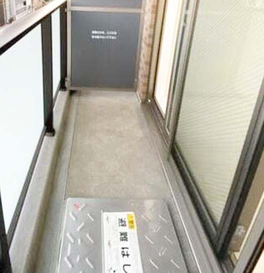バルコニー　★洗濯物を干すスペース充分に取れます★