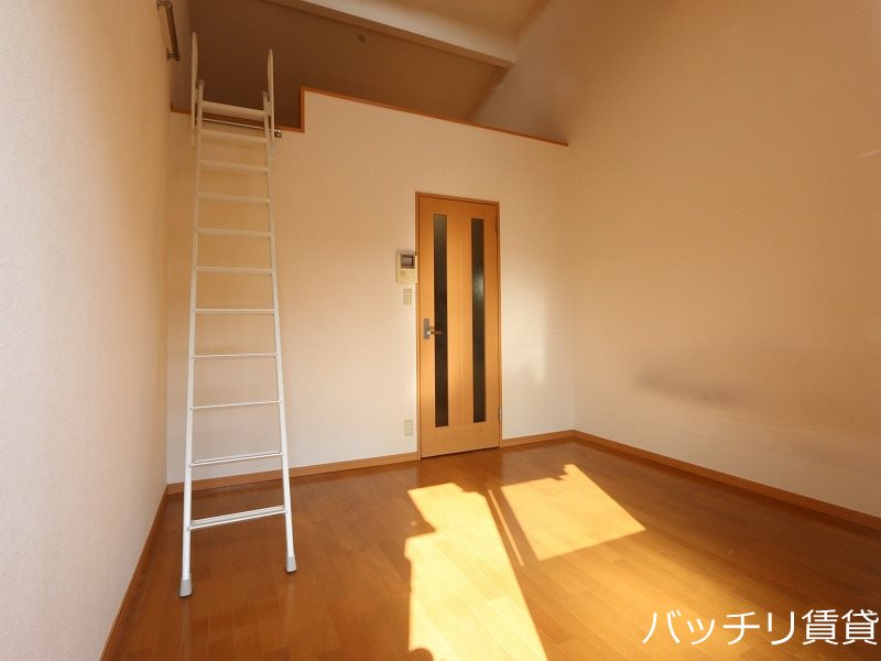 居室・リビング　※同型タイプ写真の為、現状優先。
