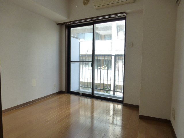 居室・リビング　居室※別部屋参考写真