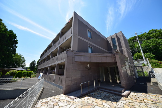 建物外観　★青い空、白い雲★