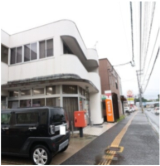 駐車場　郵便局