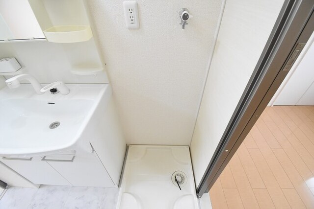 洗面設備　室内洗濯機置場