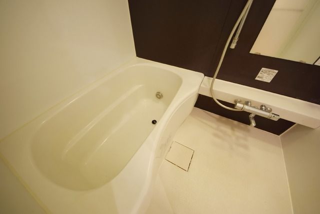 バス・シャワールーム　別部屋参考写真
