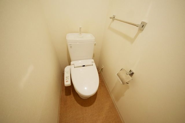 トイレ　別部屋参考写真