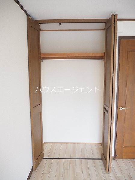 収納　衣類の収納に便利なクローゼットです※参考画像