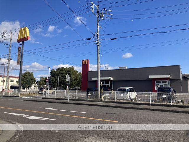 飲食店　マクドナルド各務原蘇原店（飲食店）まで296m