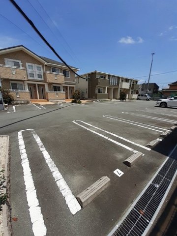 駐車場　駐車場です