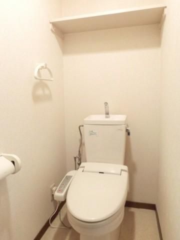 トイレ　★温水洗浄便座です★