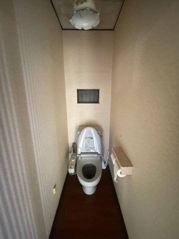 トイレ　トレイ