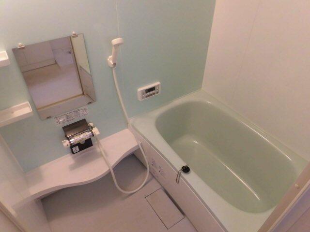 バス・シャワールーム　きれいなお風呂です