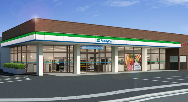 コンビニ　ファミリーマート呉西中央店（コンビニ）まで249m