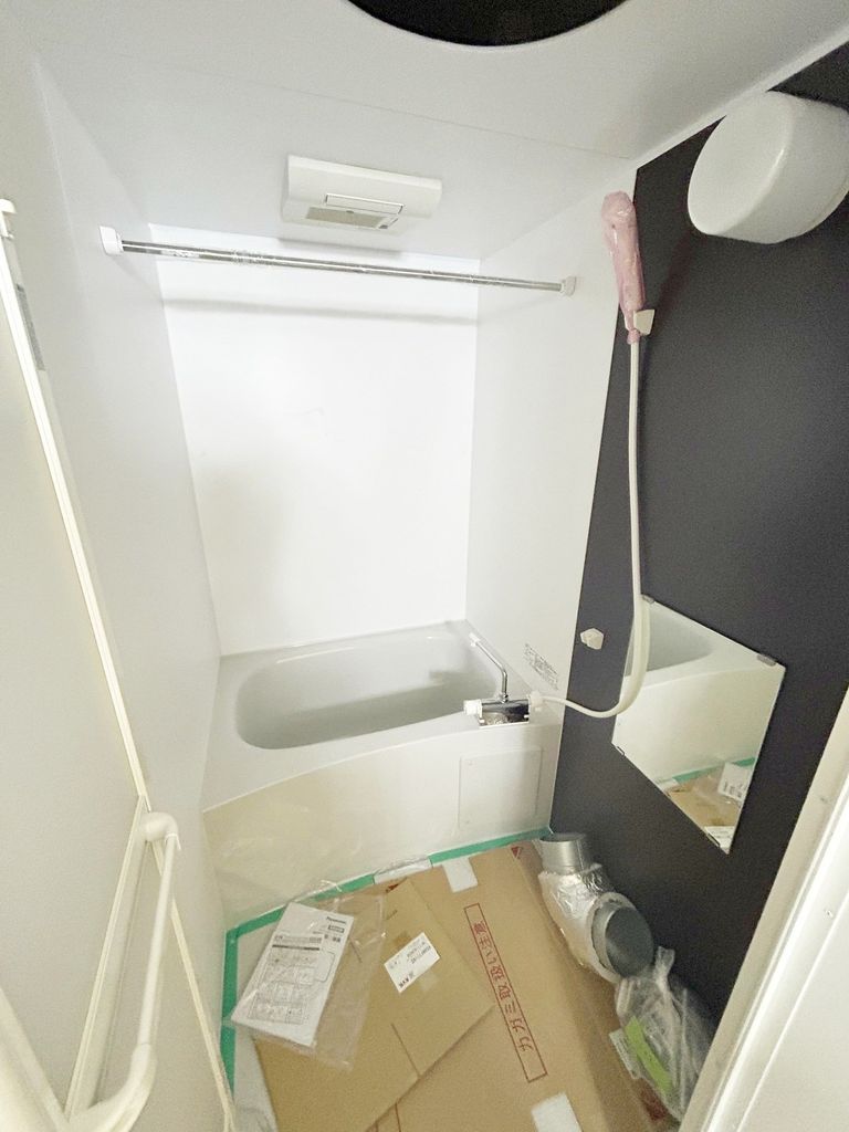 バス・シャワールーム　建築中です。