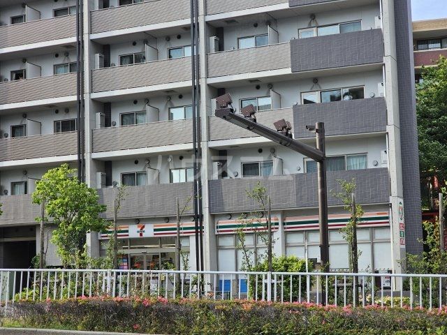 コンビニ　セブンイレブン 中野中央1丁目東店（コンビニ）まで462m