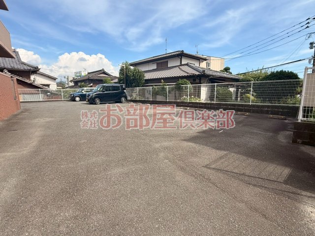 駐車場　※別号室のお写真です
