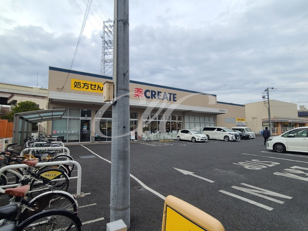 ドラックストア　クリエイトSD(エス・ディー) 足立綾瀬店（ドラッグストア）まで214m