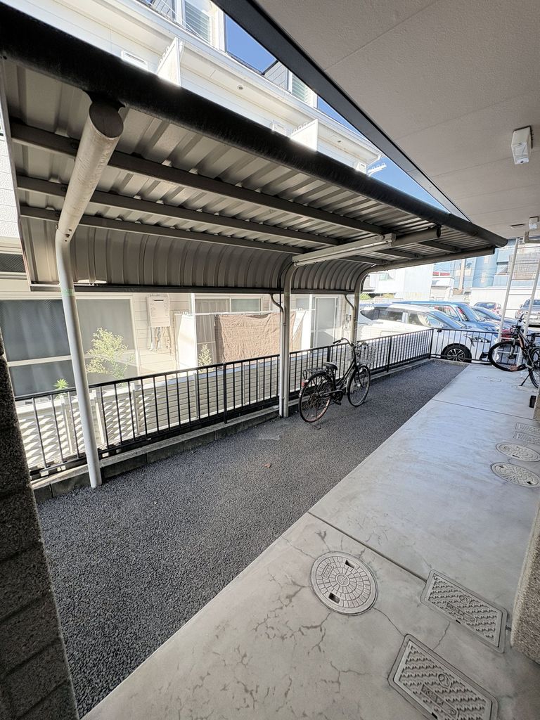 駐車場　駐車場