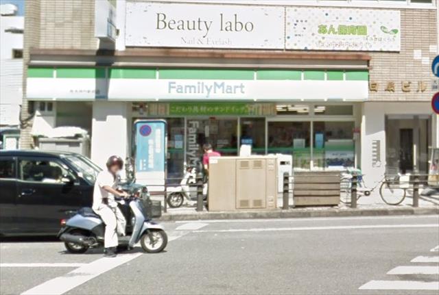 コンビニ　ファミリーマート（コンビニ）まで264m