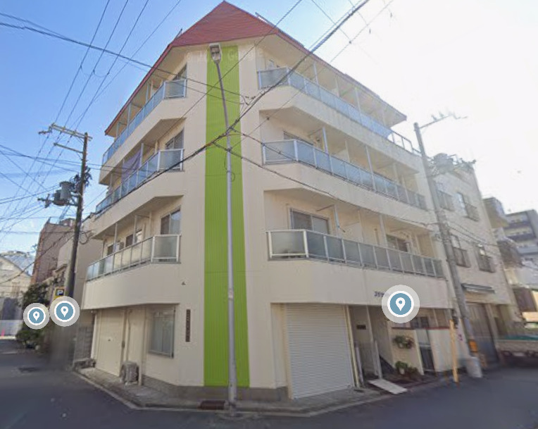 建物外観　プチシャトーウチヤマ　外観