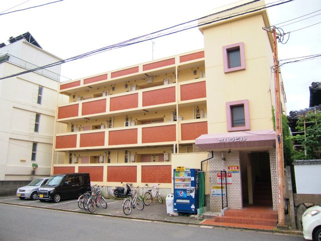 建物外観　外はこのようになっています