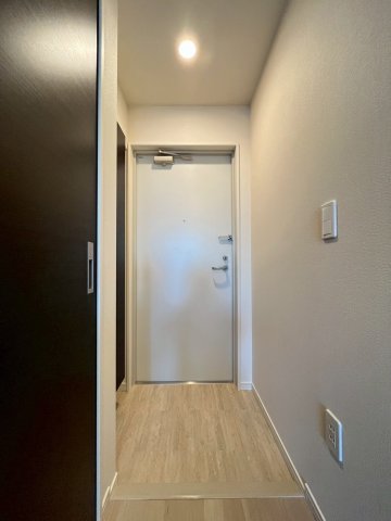 玄関　同物件、別号室の参考写真です。