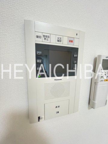 セキュリティ　モニター付きインターホン