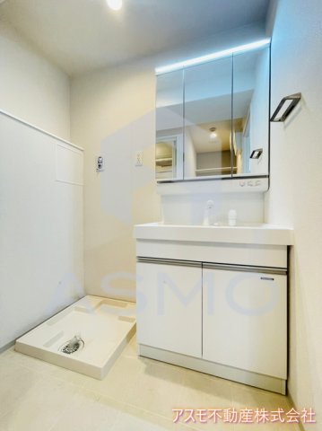 洗面設備　同マンション別部屋　参考写真