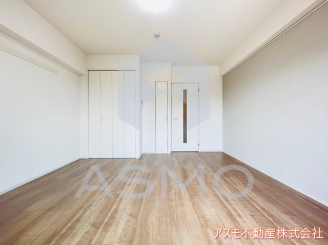 居室・リビング　同マンション別部屋　参考写真