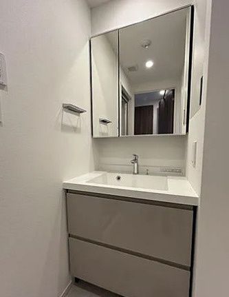 洗面設備　写真は同タイプ住居です