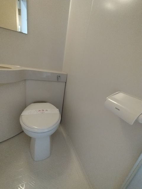 トイレ　★広角レンズ撮影写真
