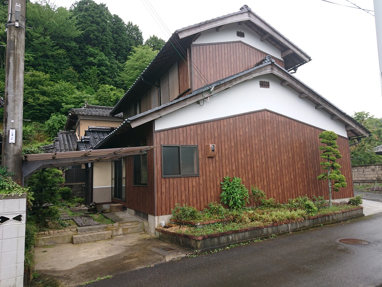 京田 借家の外観写真