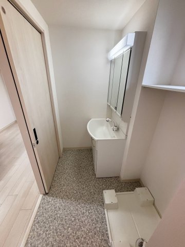 クリエオーレ若草町IIの内装写真