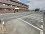 駐車場　建物の南側が駐車場です！