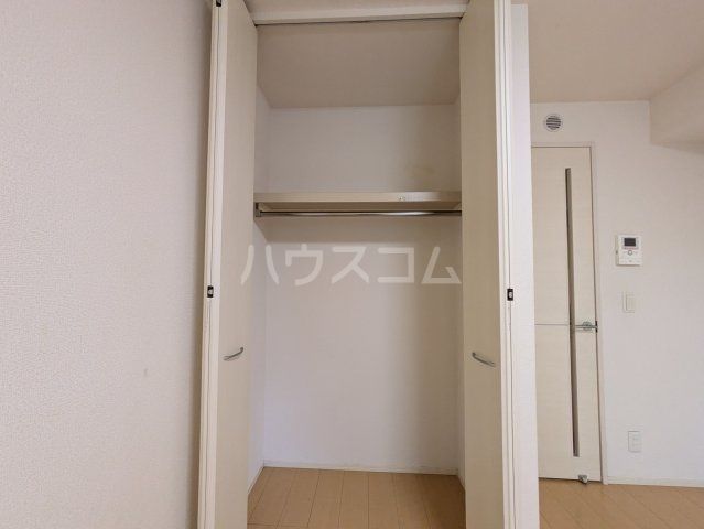 SURF SIDE T&Kの内装写真