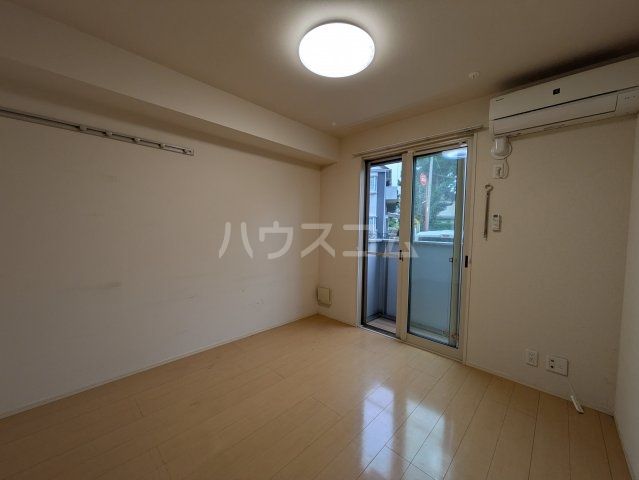 SURF SIDE T&Kの居間写真