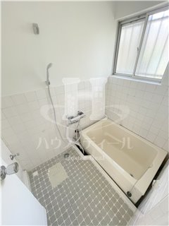 バス・シャワールーム　お風呂です