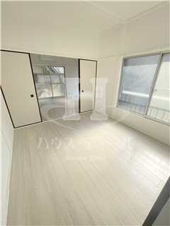 居室・リビング　居間です