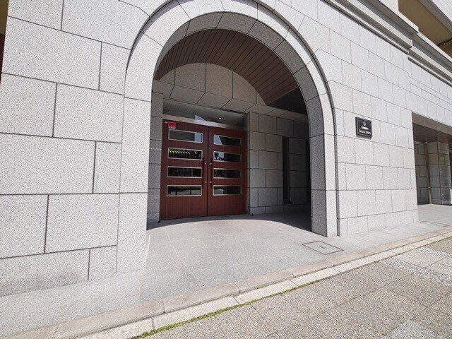 エントランス　オートロック完備