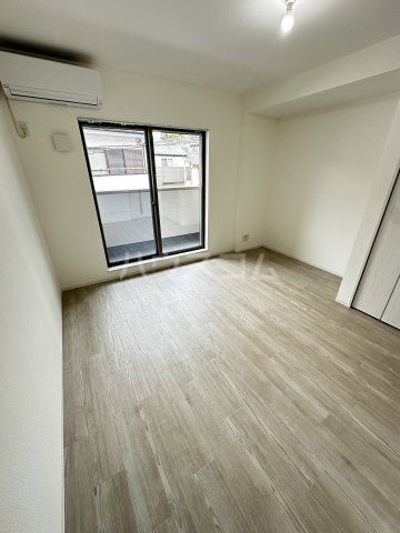 ジーメゾン春日部南中曽根の居間写真