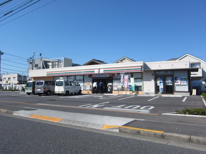 コンビニ　セブンイレブン（コンビニ）まで351m
