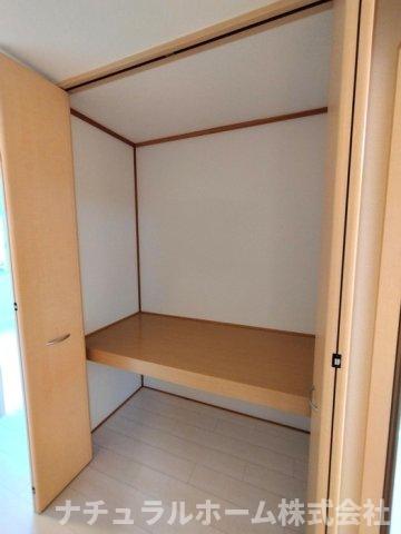収納　廊下収納
