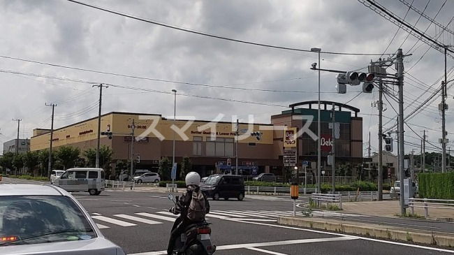 スーパー　ベルク 流山おおたかの森店（スーパー）まで704m