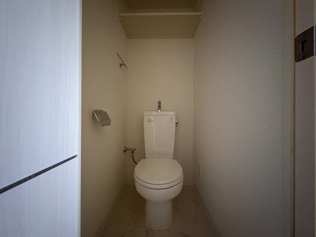 トイレ　落ち着いたトイレです