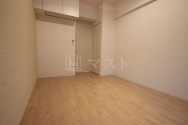 セレニテ福島カルムの居間写真