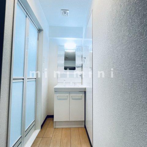 洗面設備　※写真は別号室のものですので現状優先とさせていただきます