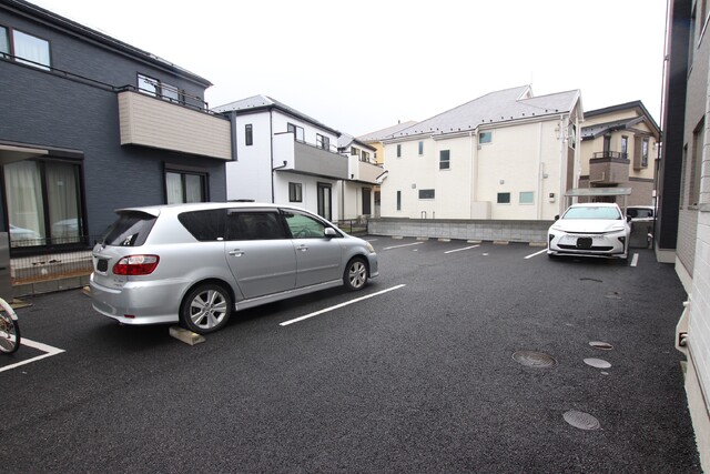 駐車場　★駐車場★（空き状況・使用料等詳細はご確認下さい）