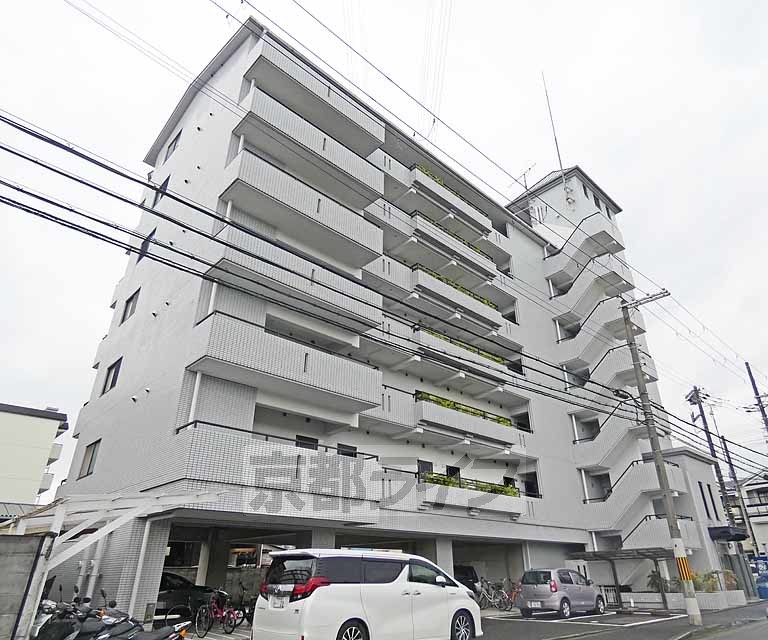 パラドール西院PARTIの外観写真