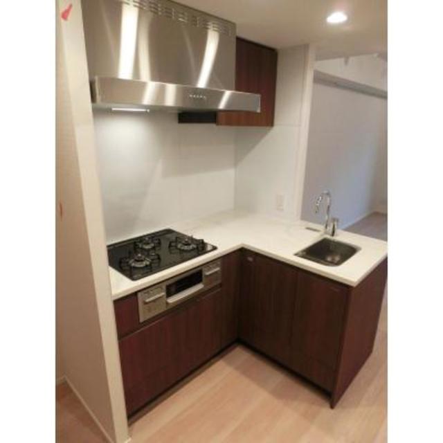 キッチン　※写真は同タイプ住戸です。